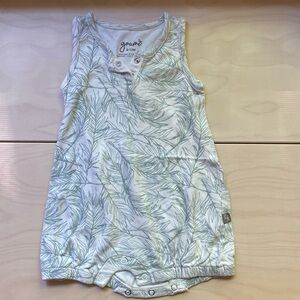 EUC Goumi Easy Change Romper in Costal 6-12M
